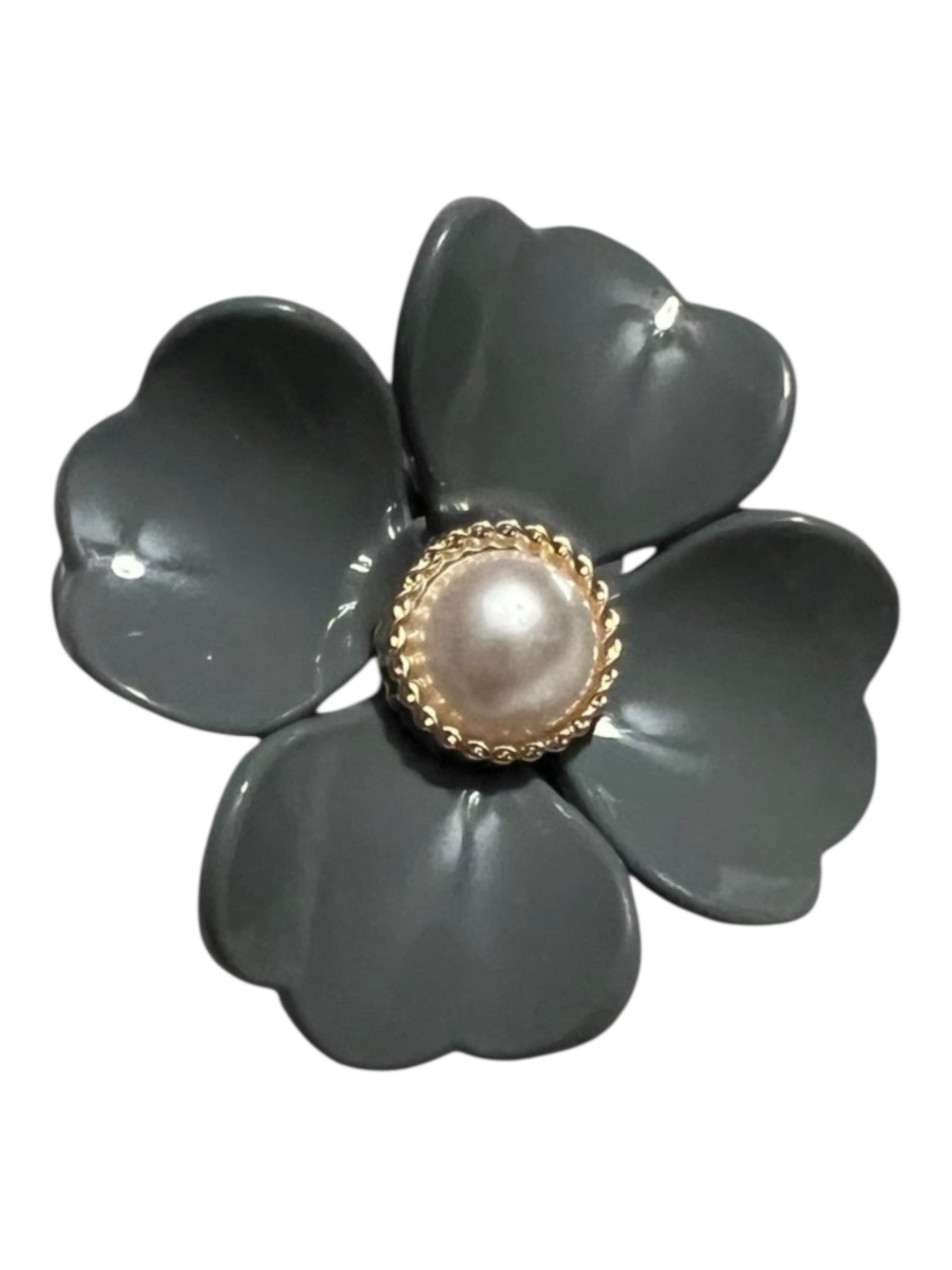 Grey Flower w/pearl hair claw