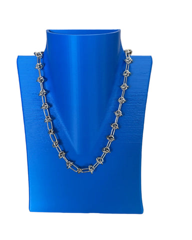 Silver chain link necklace