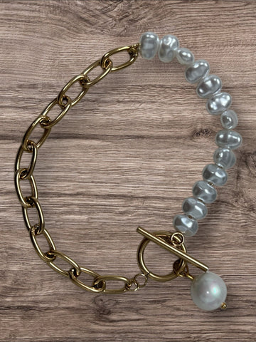Pearl and Gold Link Fashion Bracelet