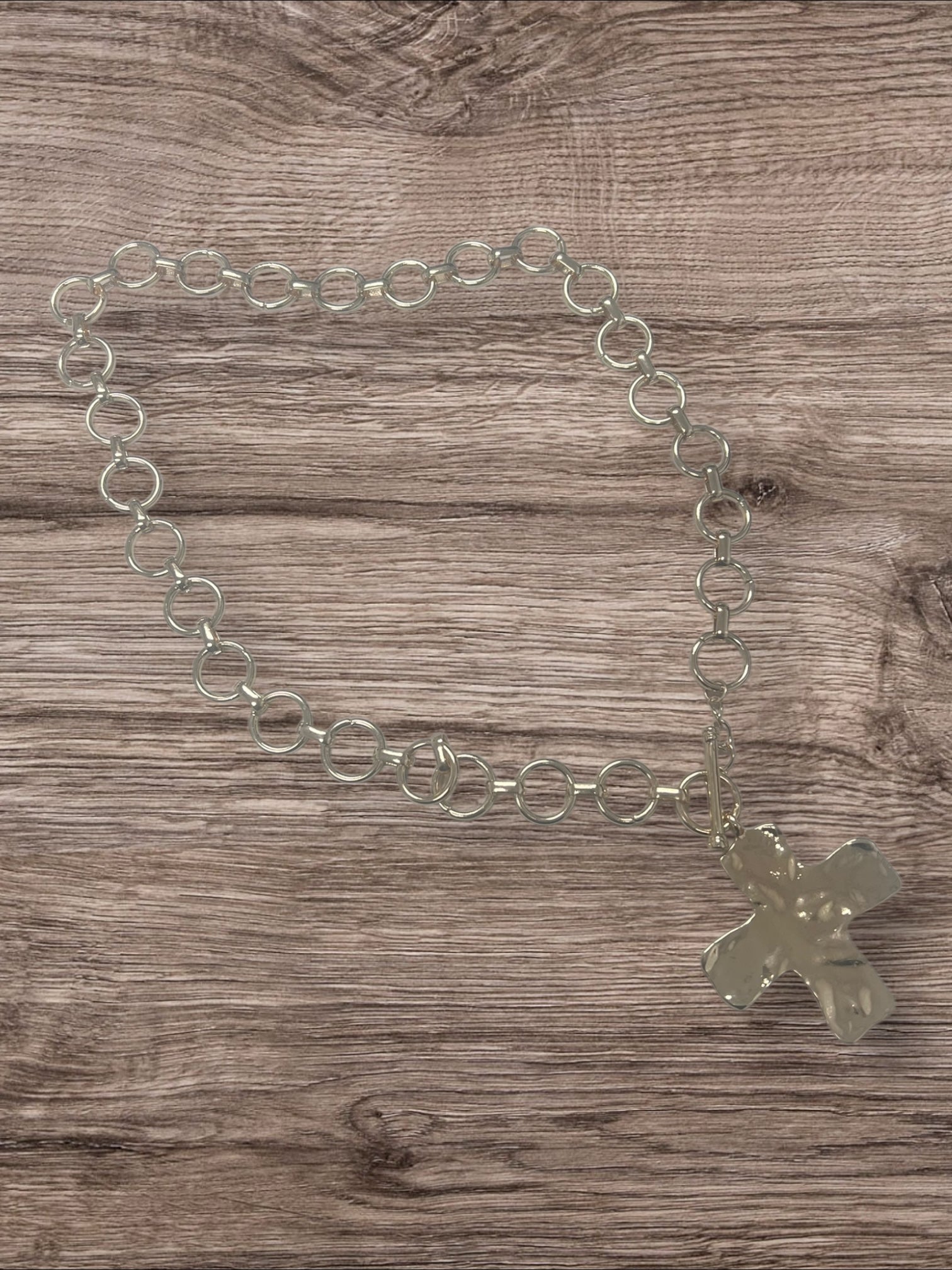Chunky chain w/ cross necklace