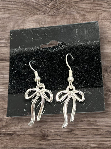 Silver bow earrings