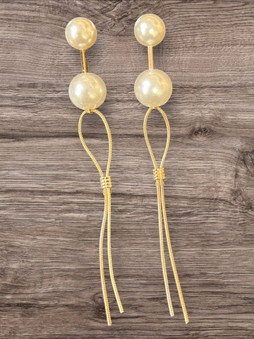 Pearl chain earrings