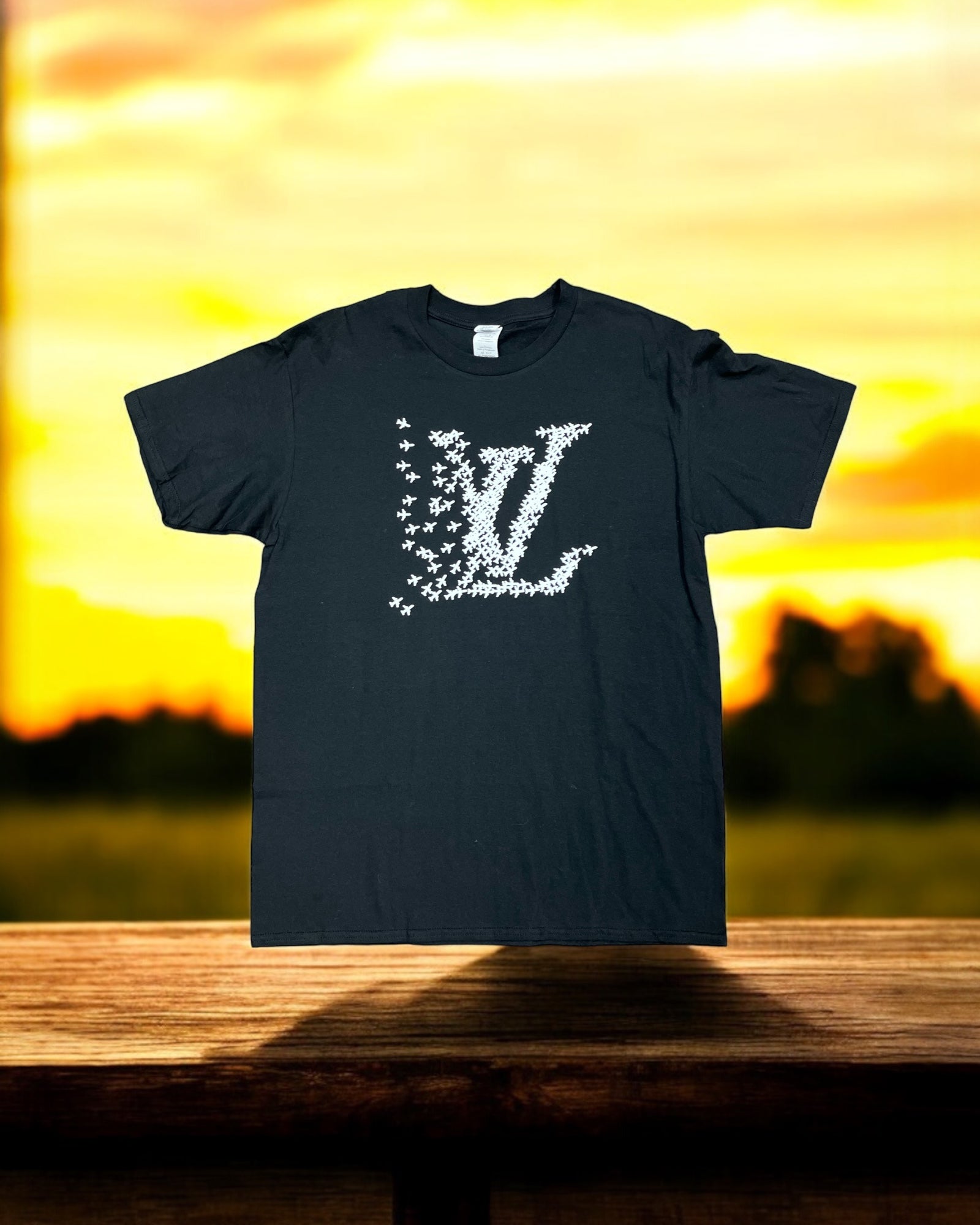 Graphic Tee LV Airplane black