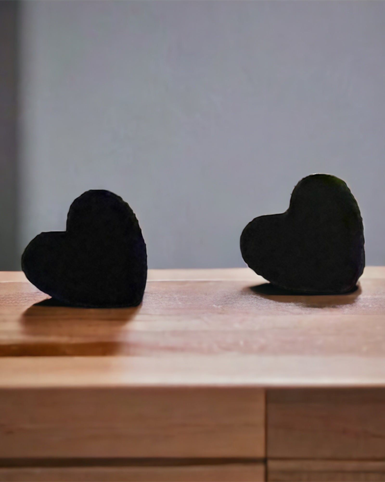 Black heart earrings