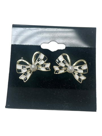 Black and White Checkerd Bow Earrings