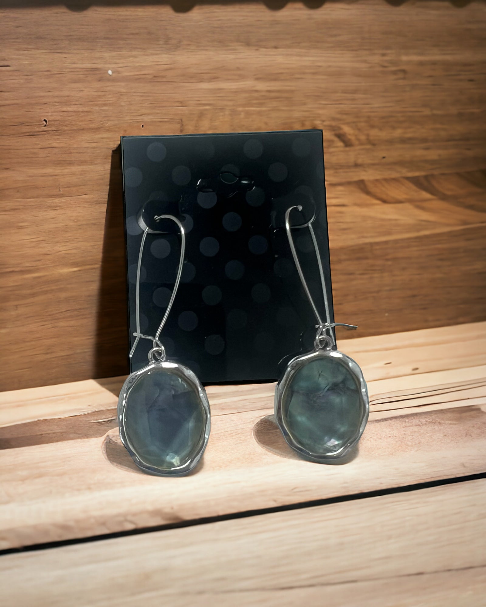 Drop earwire earrings w/stone